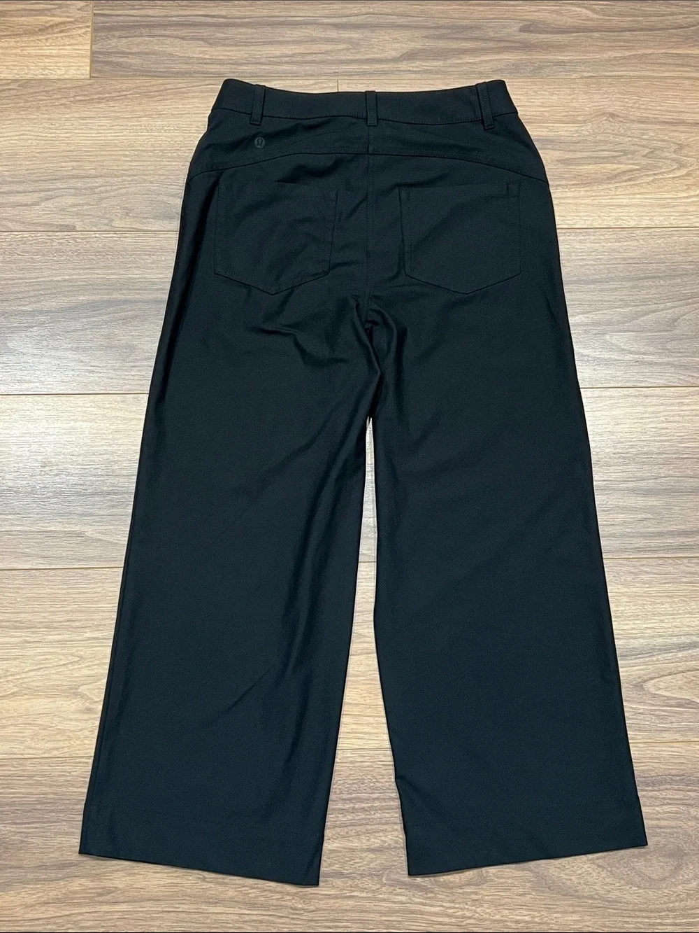 Lululemon City Sleek 5 Pocket Wide-Leg High Rise 7/8 Length Pant in Black - 28